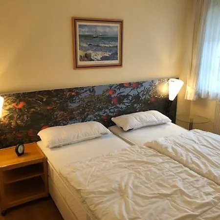 Apartment Jordanstr 35 2 *